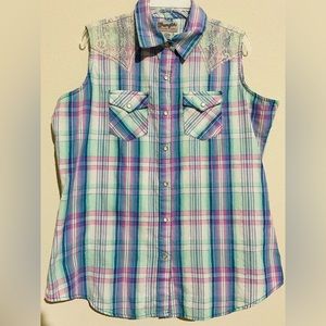 Wrangler wrancher sleeveless shirt size M